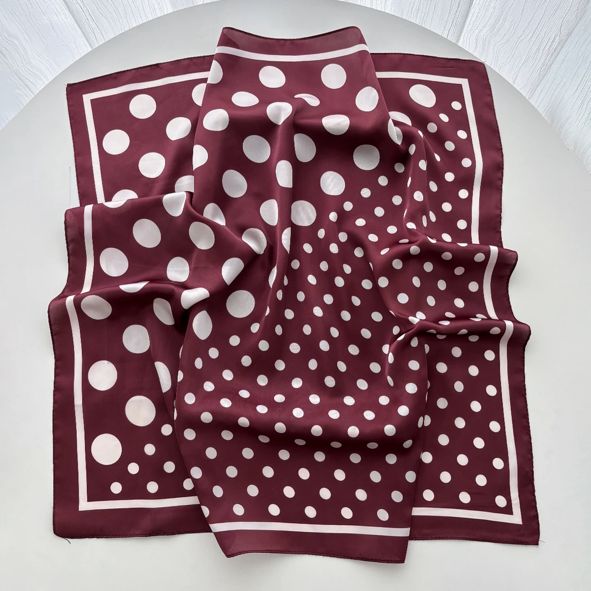 Women Elegant Soft Satin Squar - Silk Scarf Square recension och pris