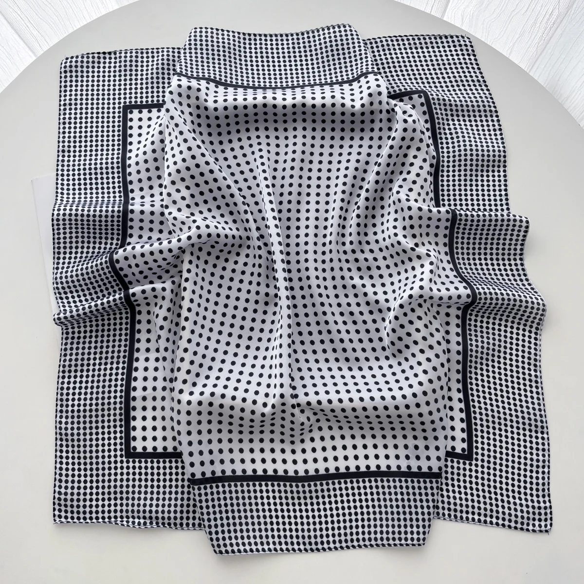 Women Elegant Soft Satin Squar - Silk Scarf Square recension och pris