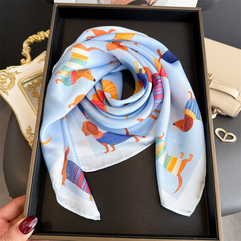 Fashion Wiener Dog Print Banda - Silk Scarf Square recension och pris